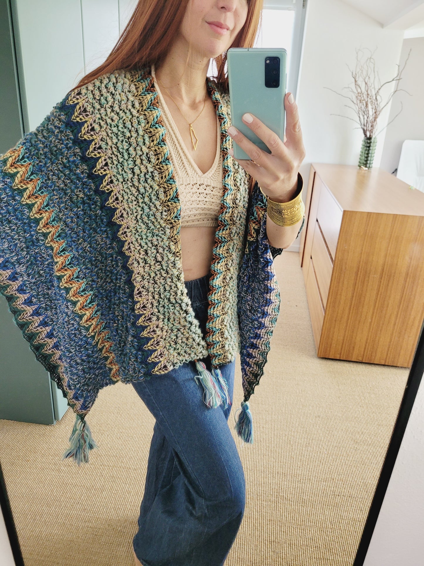 Boho Strickponcho – Handgehäkelt Look, Onesize, Kuschelig & Warm – Herbst & Winter Cape mit Fransen