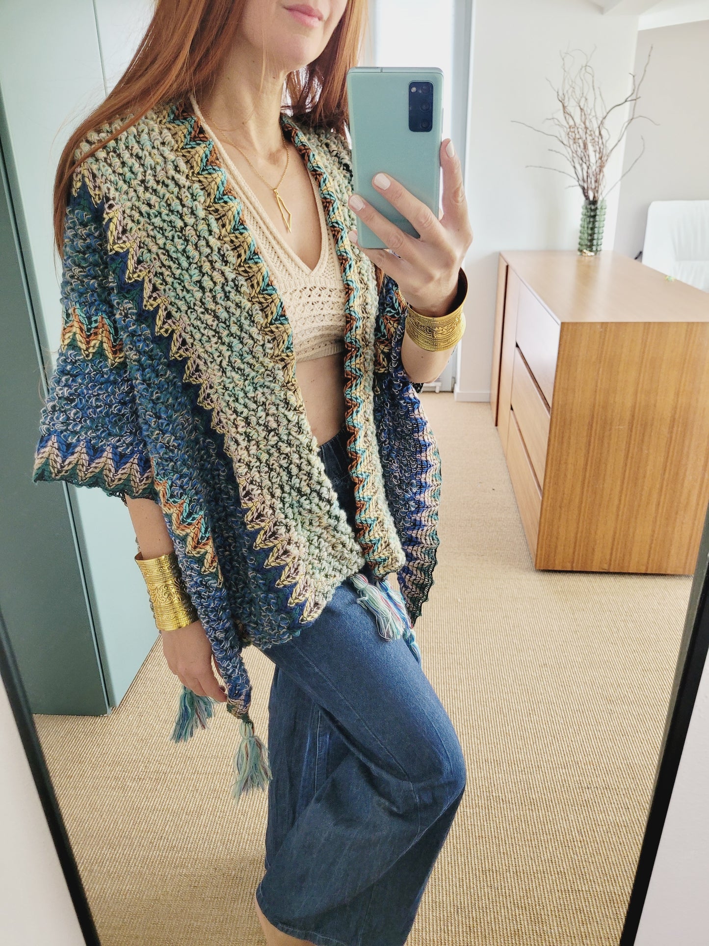 Boho Strickponcho – Handgehäkelt Look, Onesize, Kuschelig & Warm – Herbst & Winter Cape mit Fransen