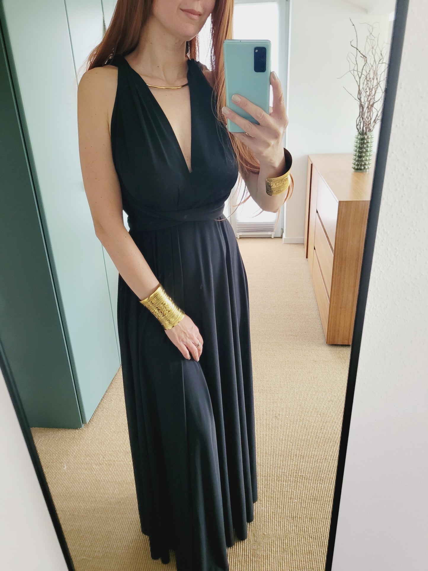 Schwarzes Infinity Kleid – Umstands- & Brautjungfernkleid