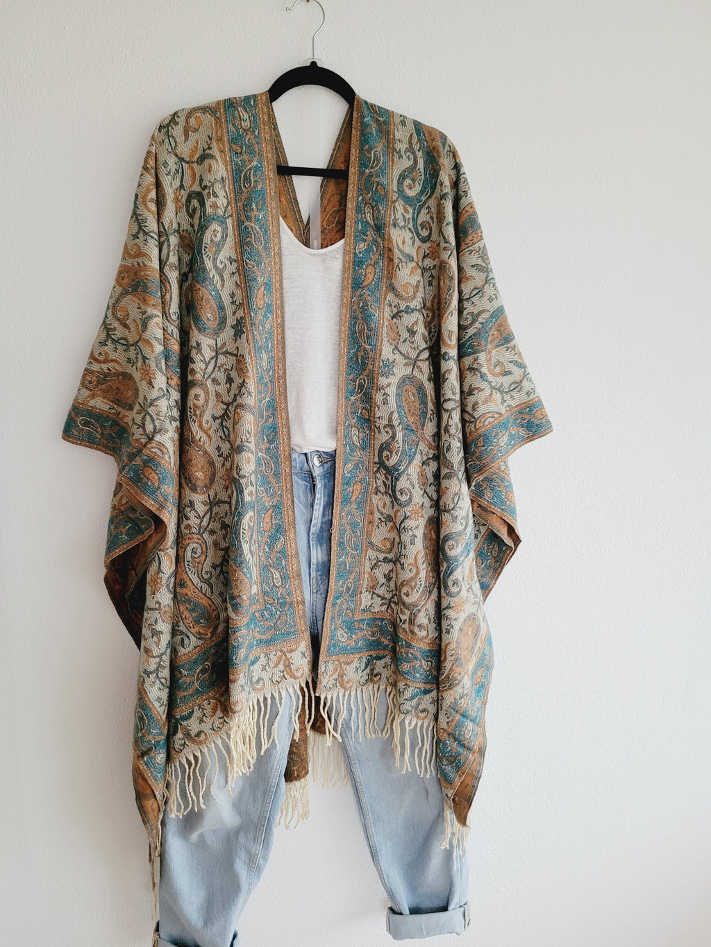 Unisex dicker cardigan mit Paisley Muster