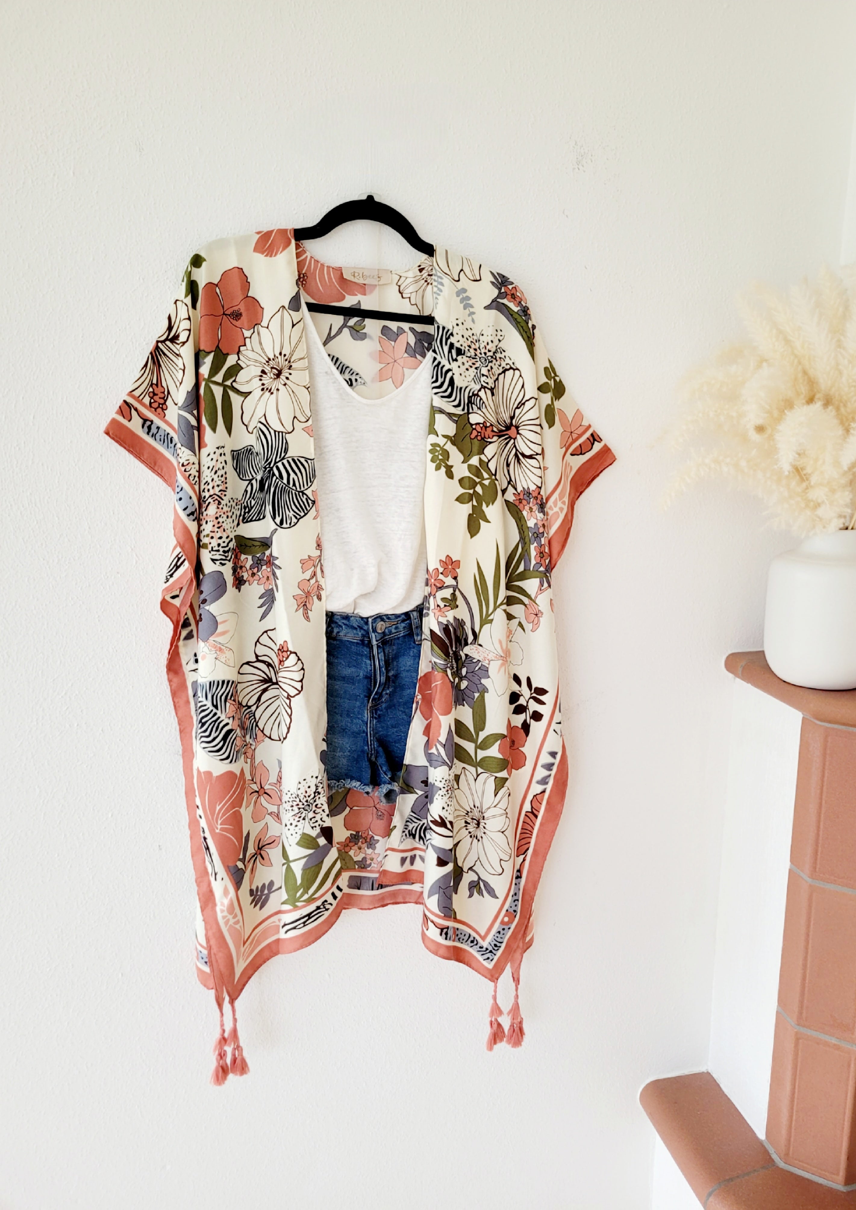 Unisex light floral kimono/ asian print kimono/ light cardigan with tassels/ festival poncho/ beach kimono/ Yoga tropical print kimono/ bikini cover up