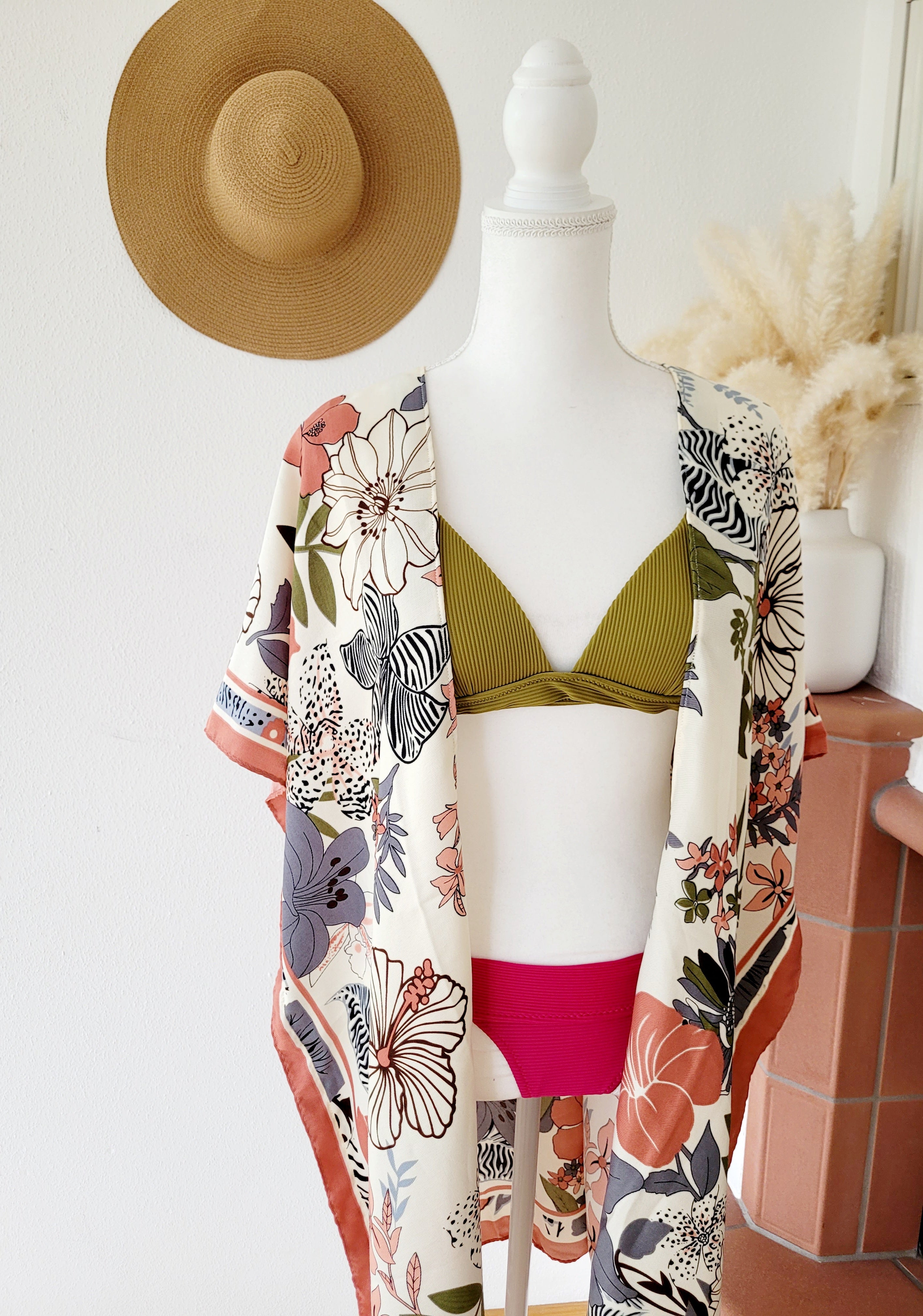 Unisex light floral kimono
