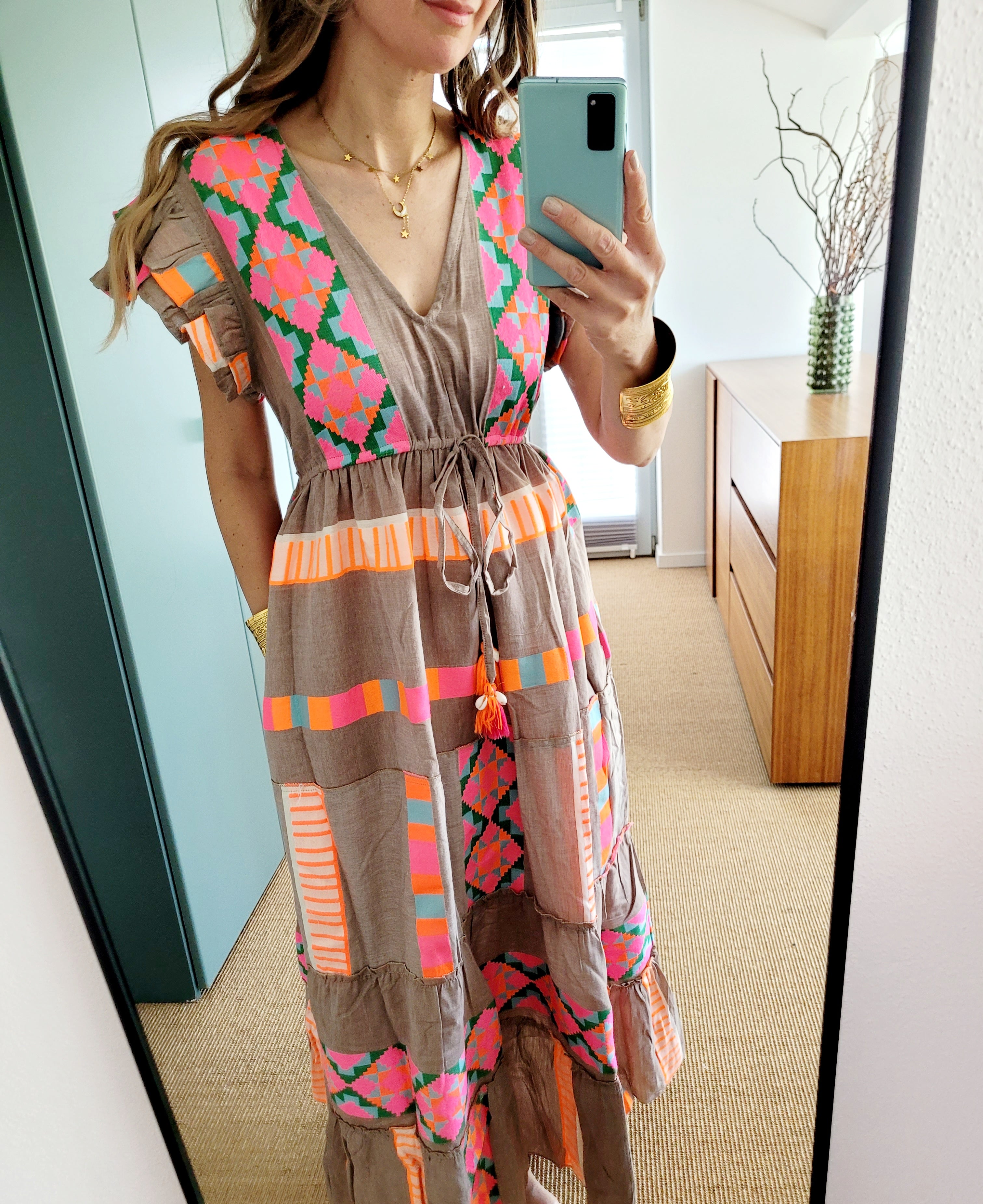 Sommerkleid aus Baumwolle – Boho Maxikleid mit buntem Muster,