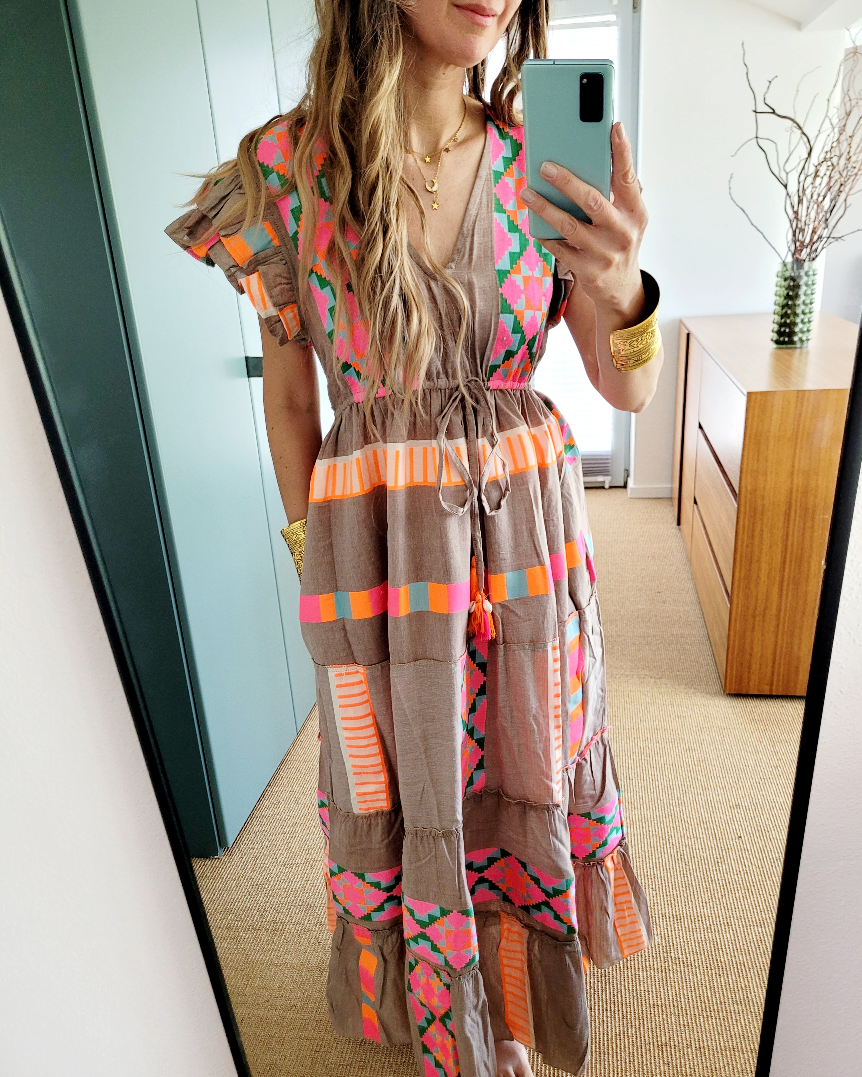 Sommerkleid aus Baumwolle – Boho Maxikleid mit buntem Muster,