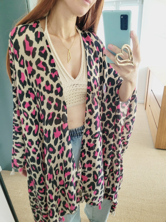 Spring warm cardigan with leopard print